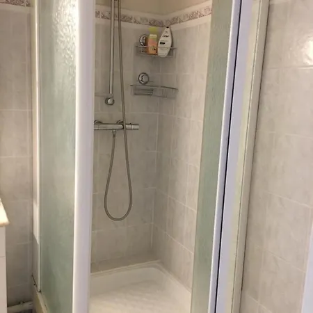 Set In Apartman