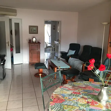Apartman Set In