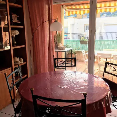 Set In Apartman
